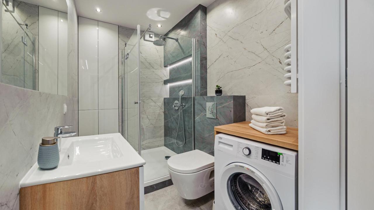 Apartamenty Sun & Snow Doki Gdansk Exterior foto